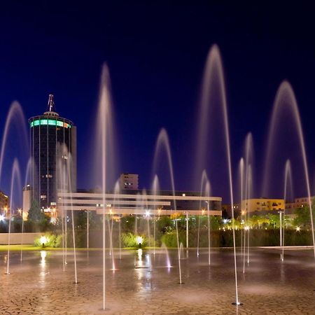 Una Hotels T Hotel Кальярі Екстер'єр фото