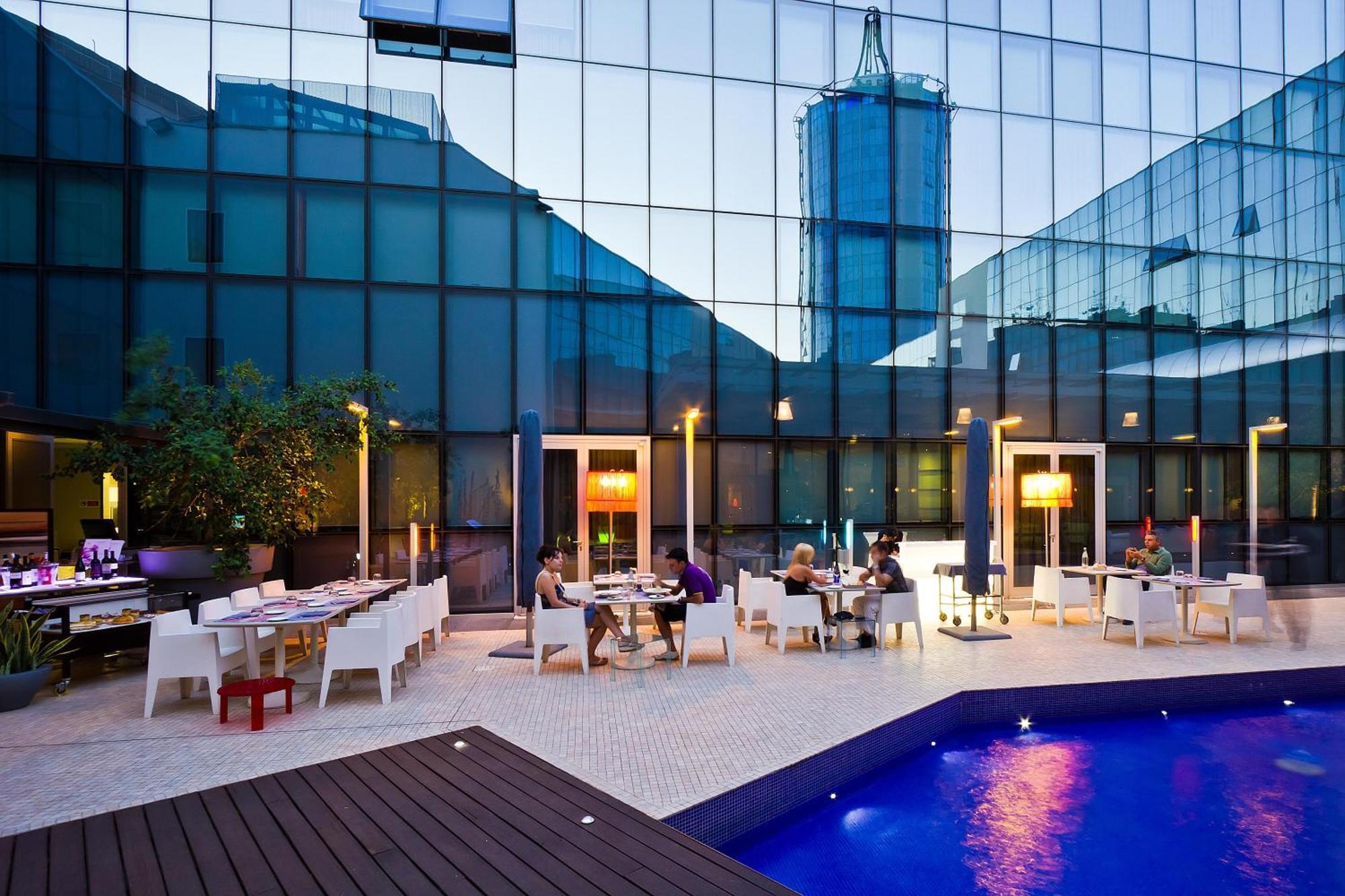 Una Hotels T Hotel Кальярі Екстер'єр фото